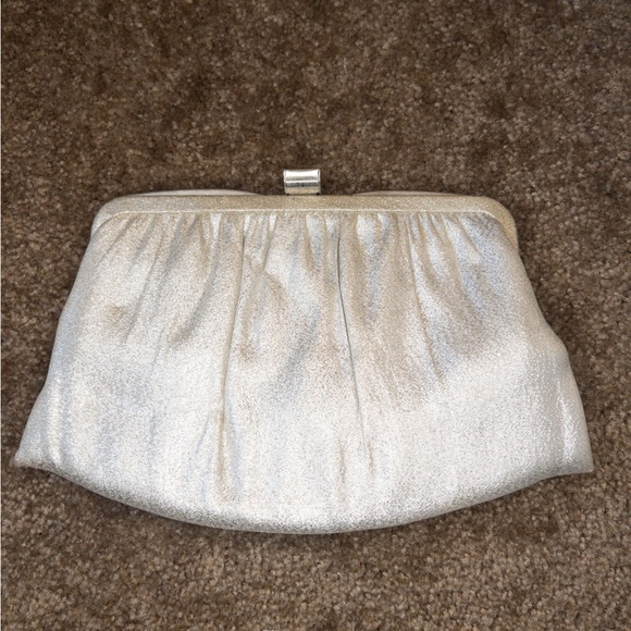 Andé Handbags - Vintage Andé Shimmer Party Clutch